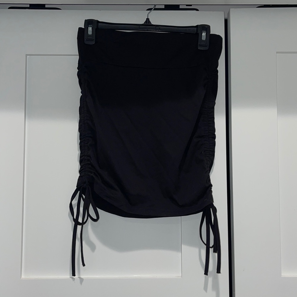 Black mini skirt, size small